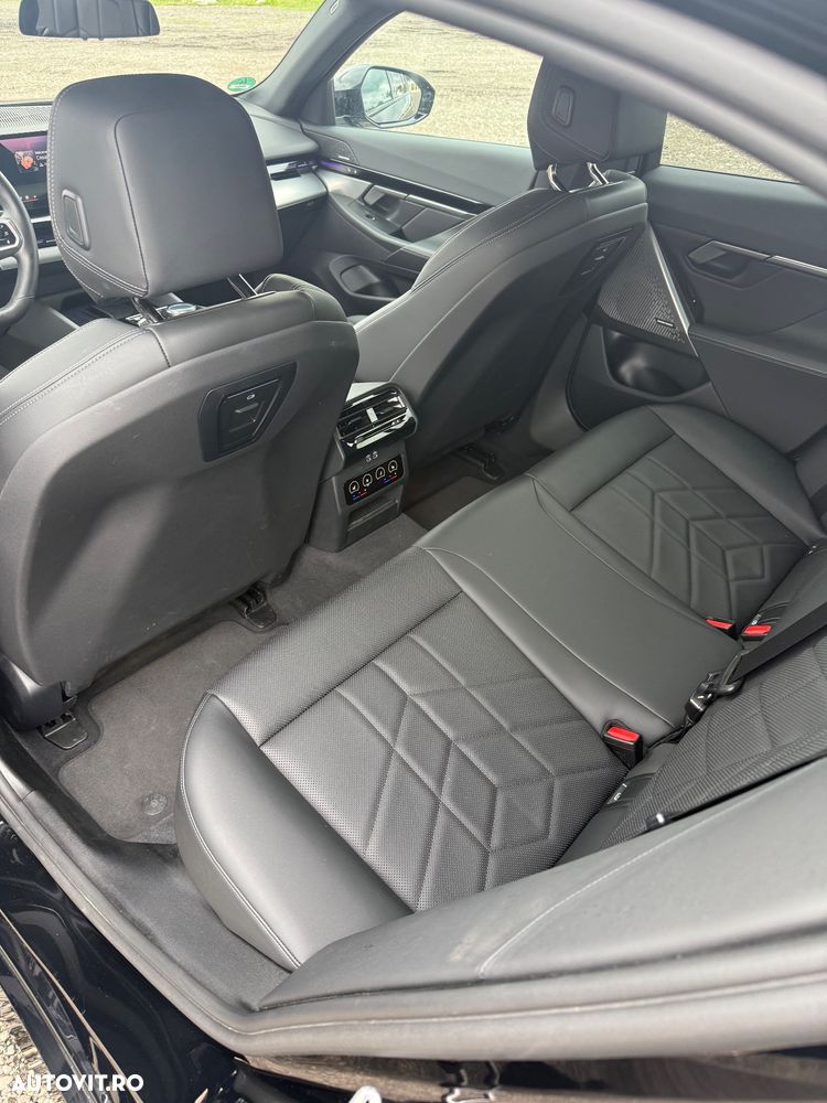 BMW Seria 5 520d xDrive Aut. - 12