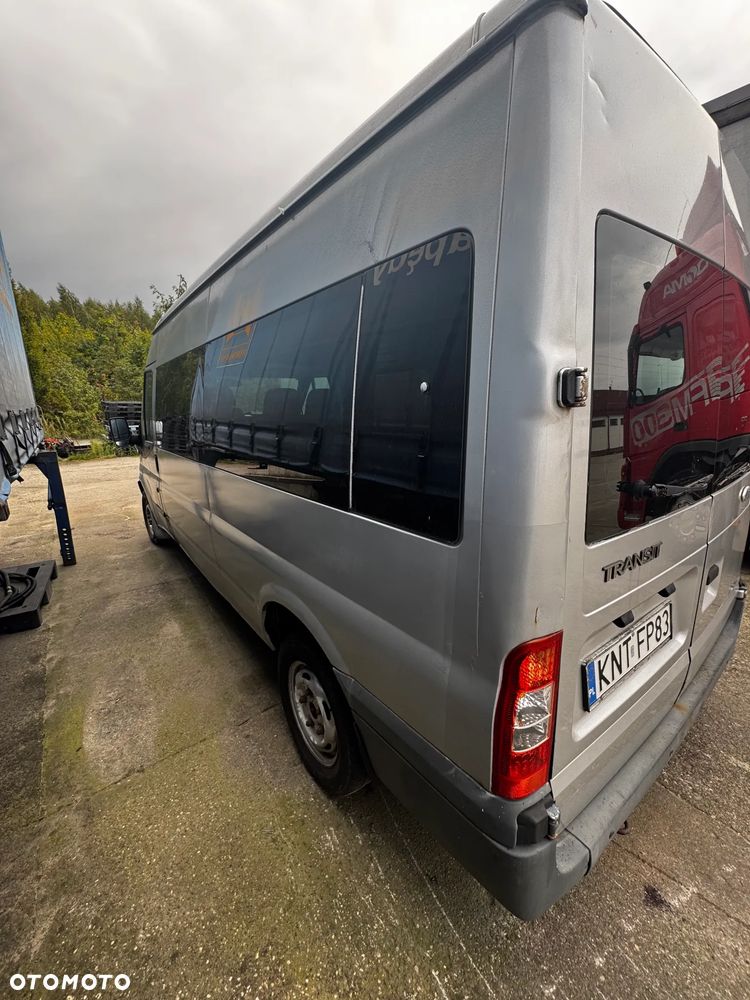 Ford Transit 350L - 6