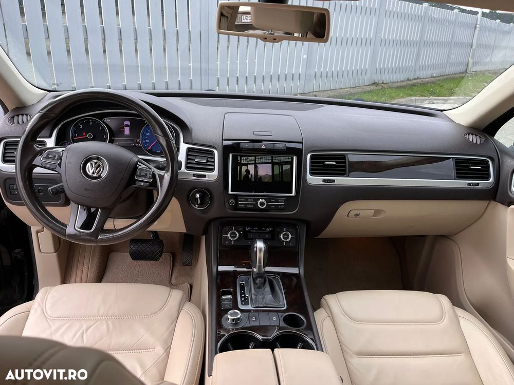 Volkswagen Touareg - 17