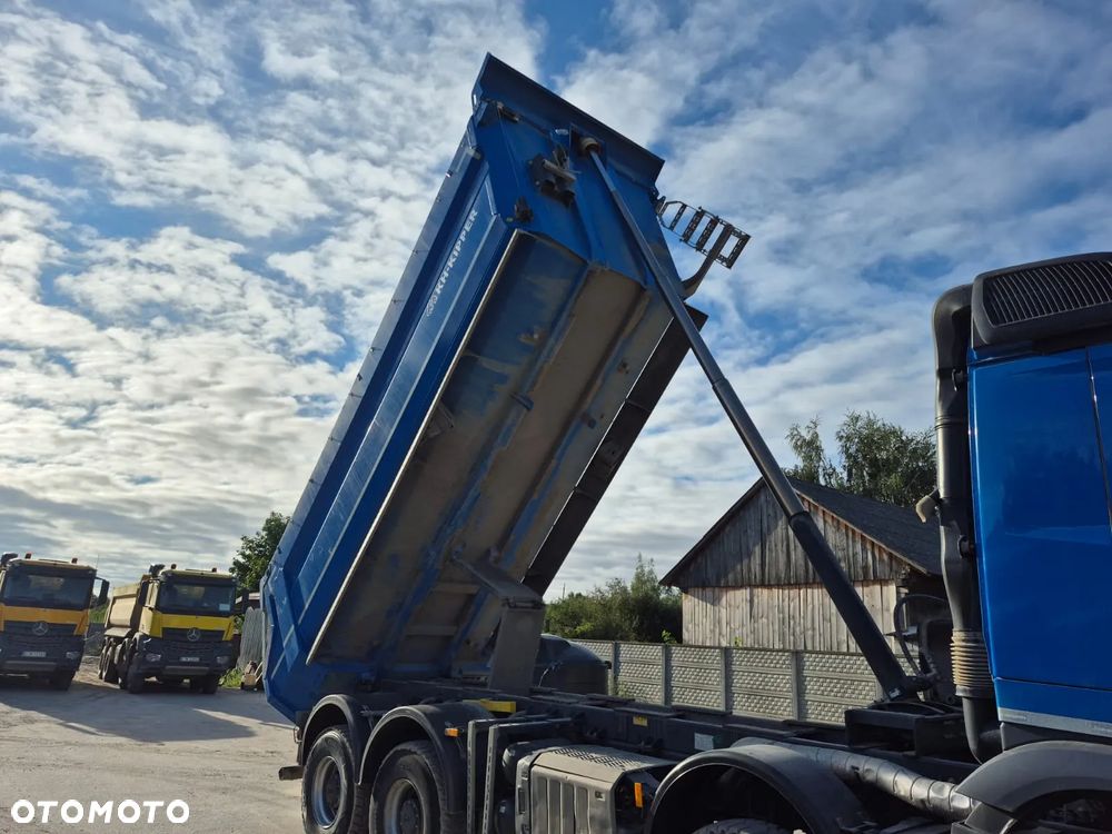 Mercedes-Benz Arocs - 6