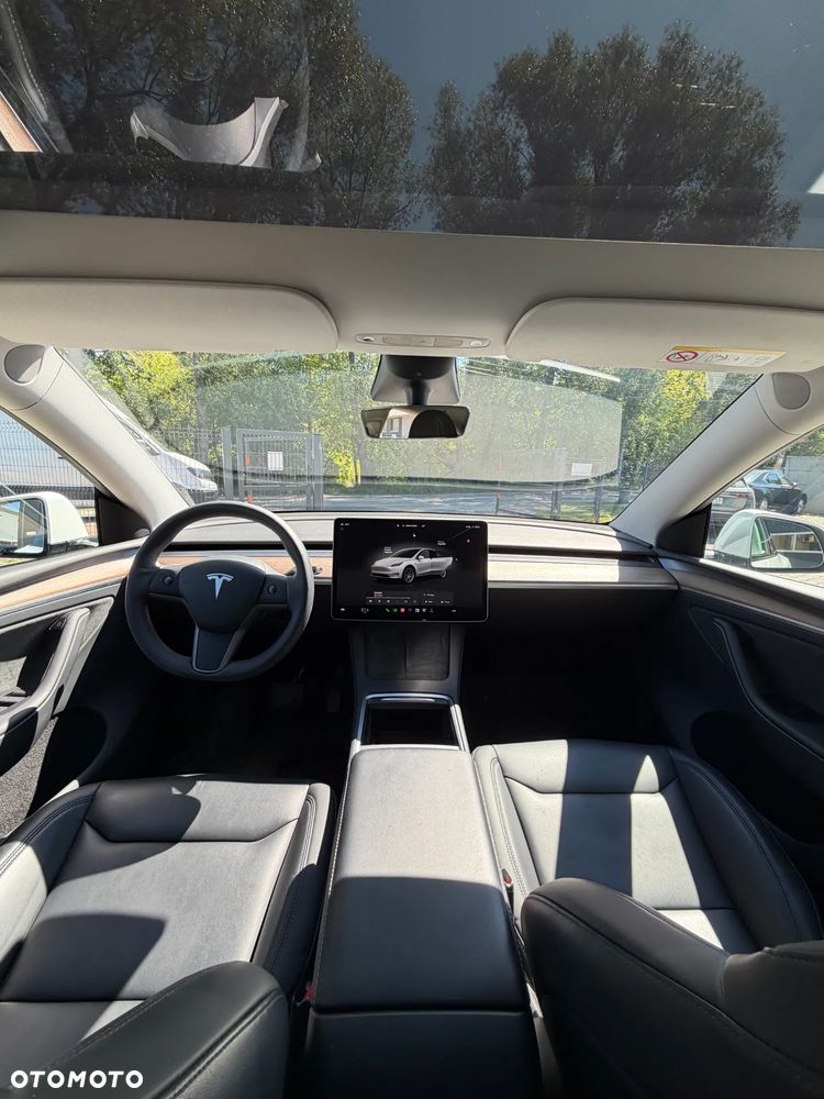 Tesla Model Y RWD - 19