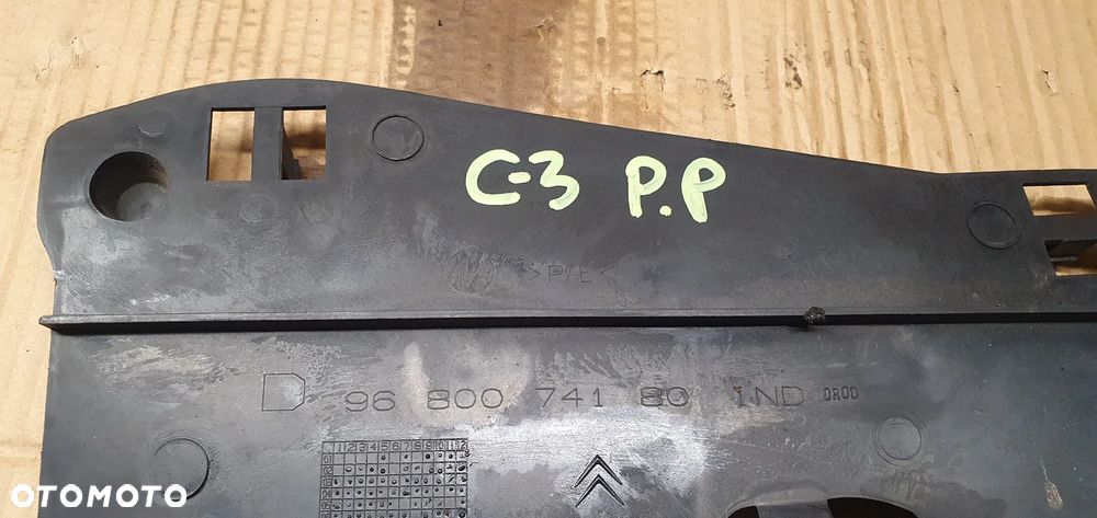 Kierownica powietrza prawa prawy przód Citroen C3 9680074180 - 5