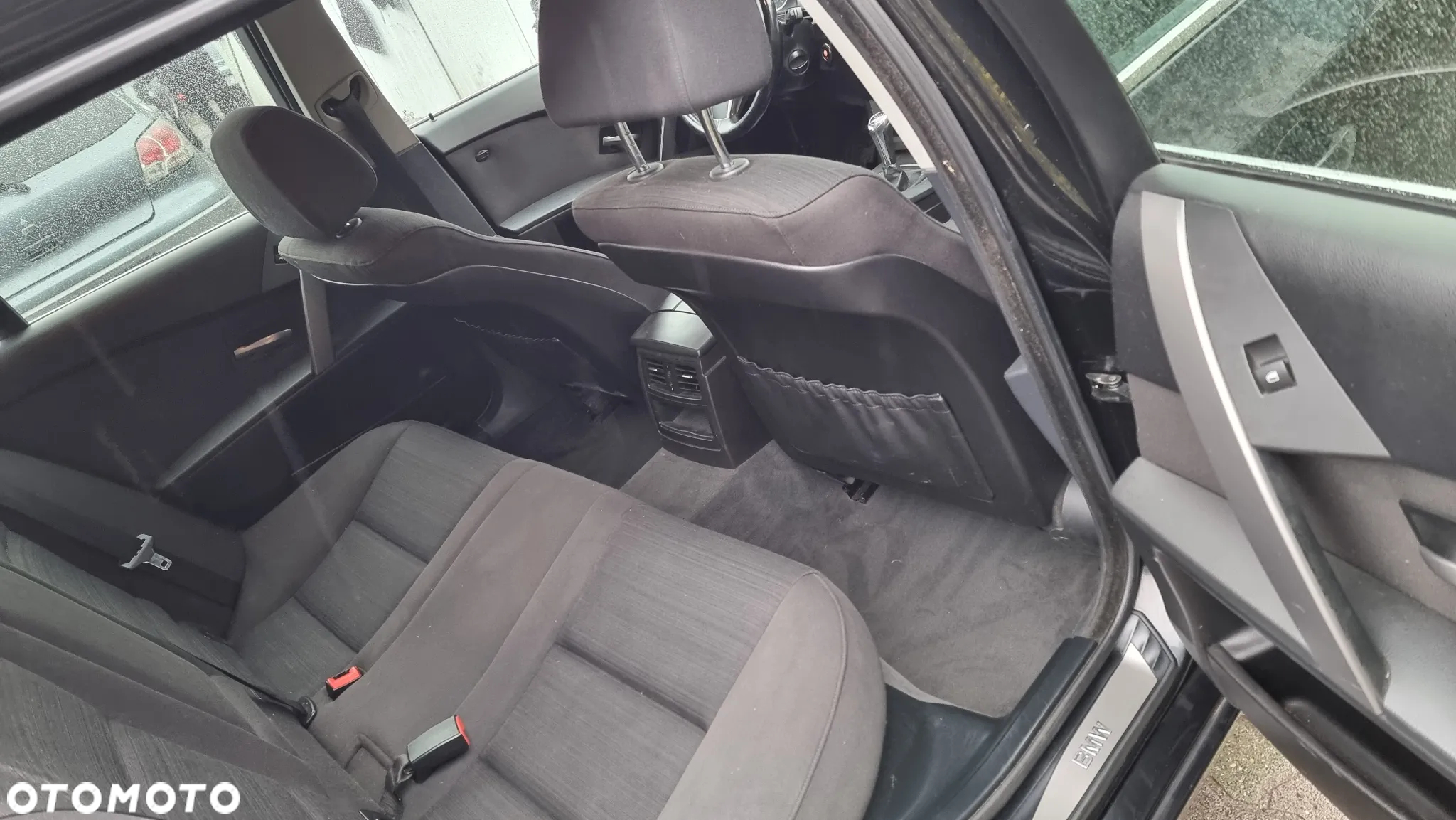 BMW Seria 5 525d - 11