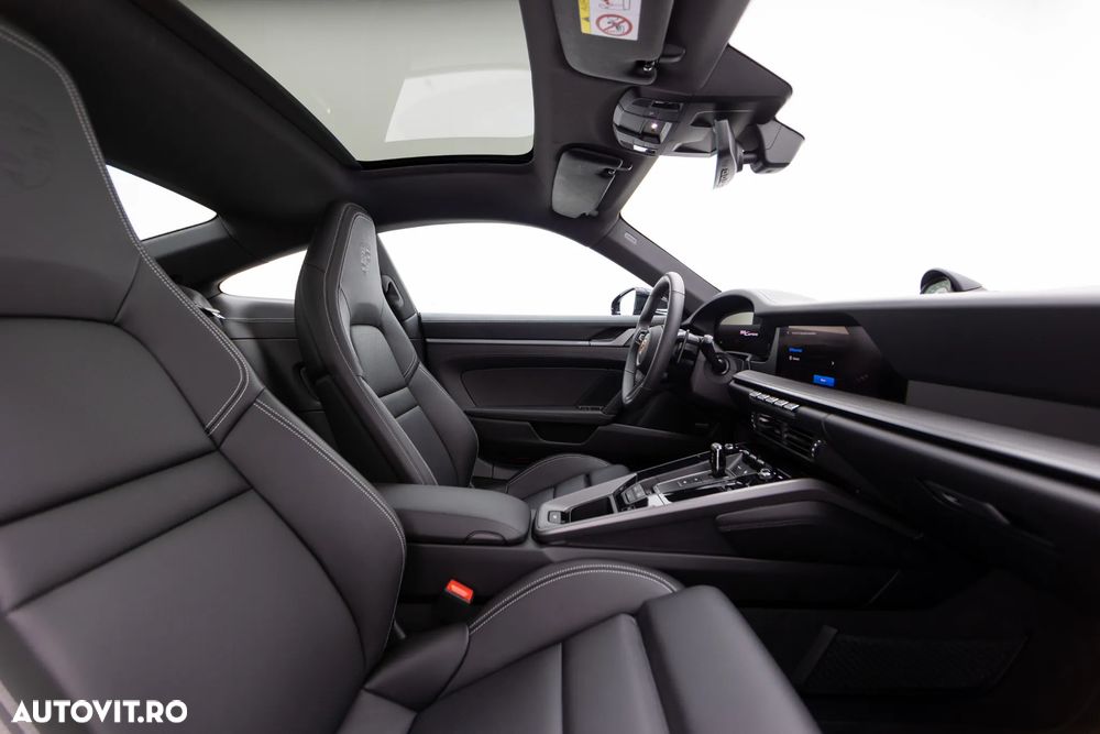 Porsche 911 Carrera PDK - 25