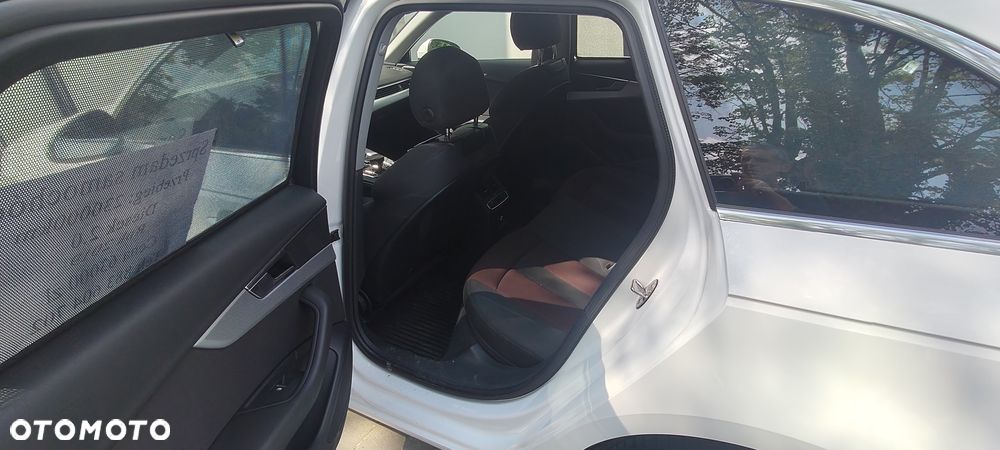 Audi A4 Avant 40 TDI Sport S tronic - 4