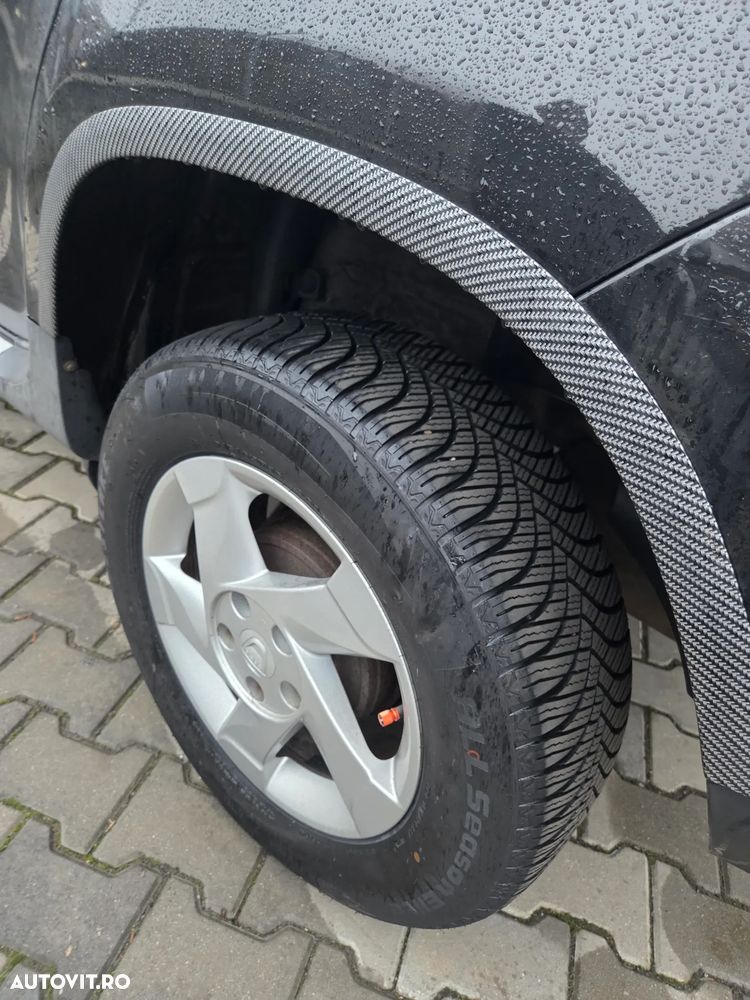 Dacia Duster 1.6 4x2 Prestige - 11