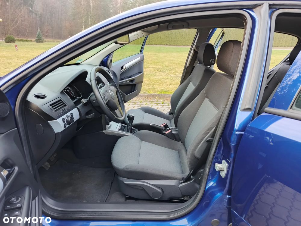 Opel Astra 1.6 Edition - 13