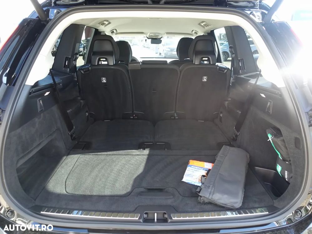 Volvo XC 90 T8 AWD Plus Dark - 16