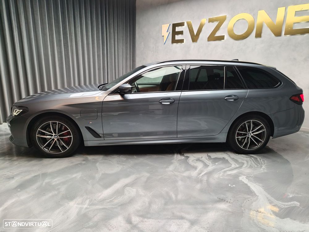 BMW 530 e Pack Desportivo M - 4