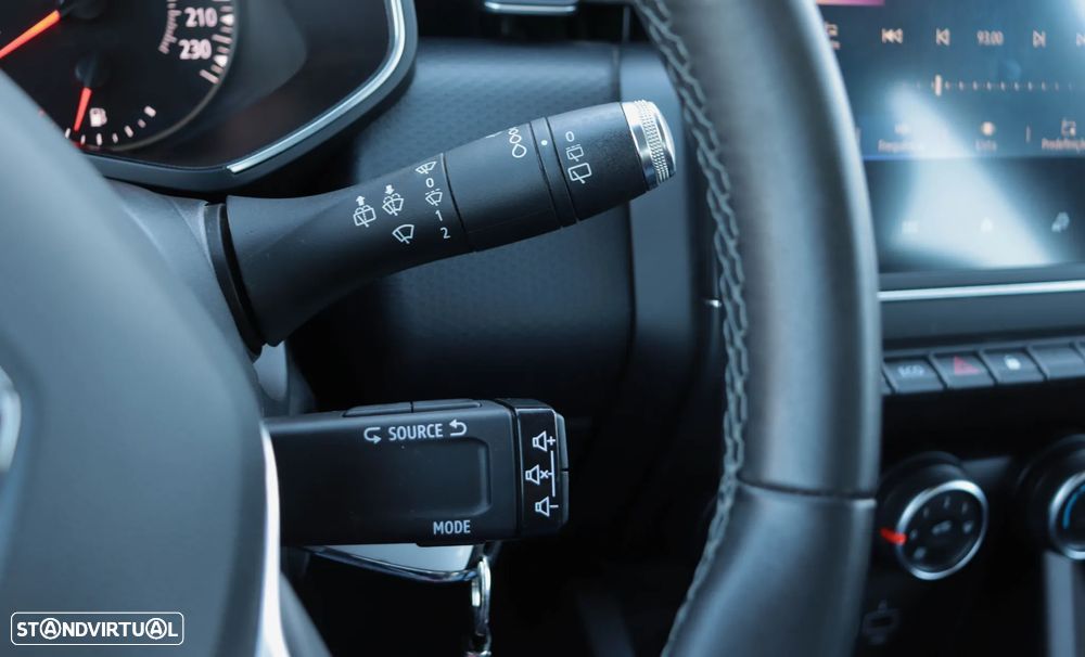 Renault Clio 1.0 TCe Limited Bi-Fuel - 23