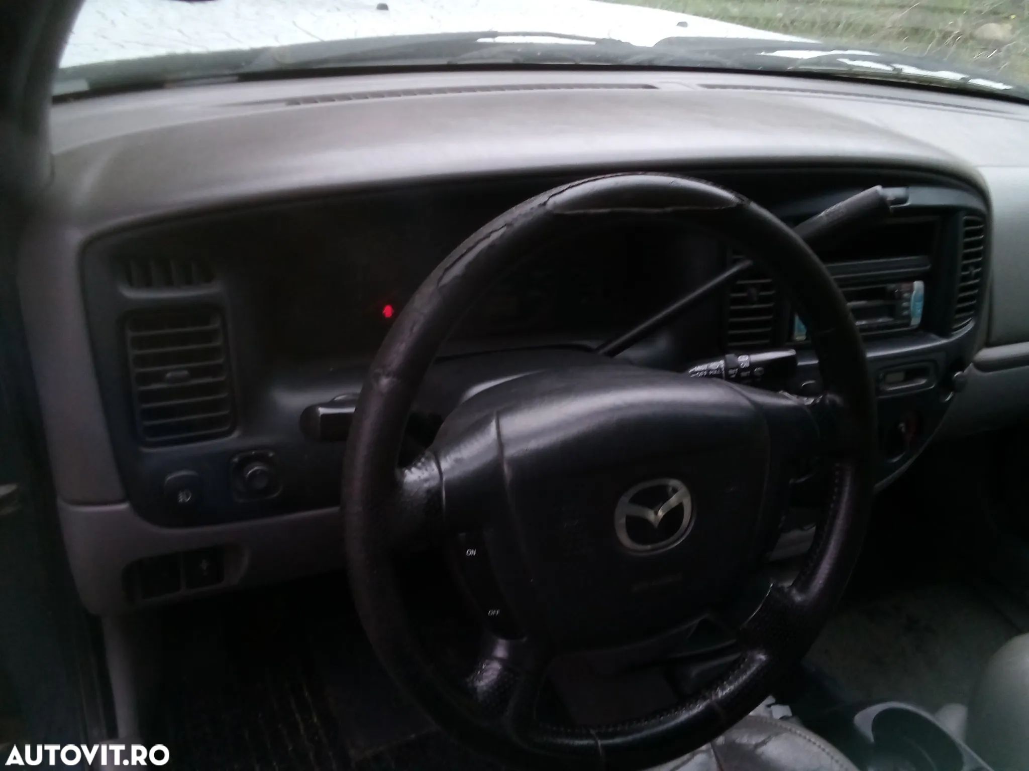 Mazda Tribute - 1