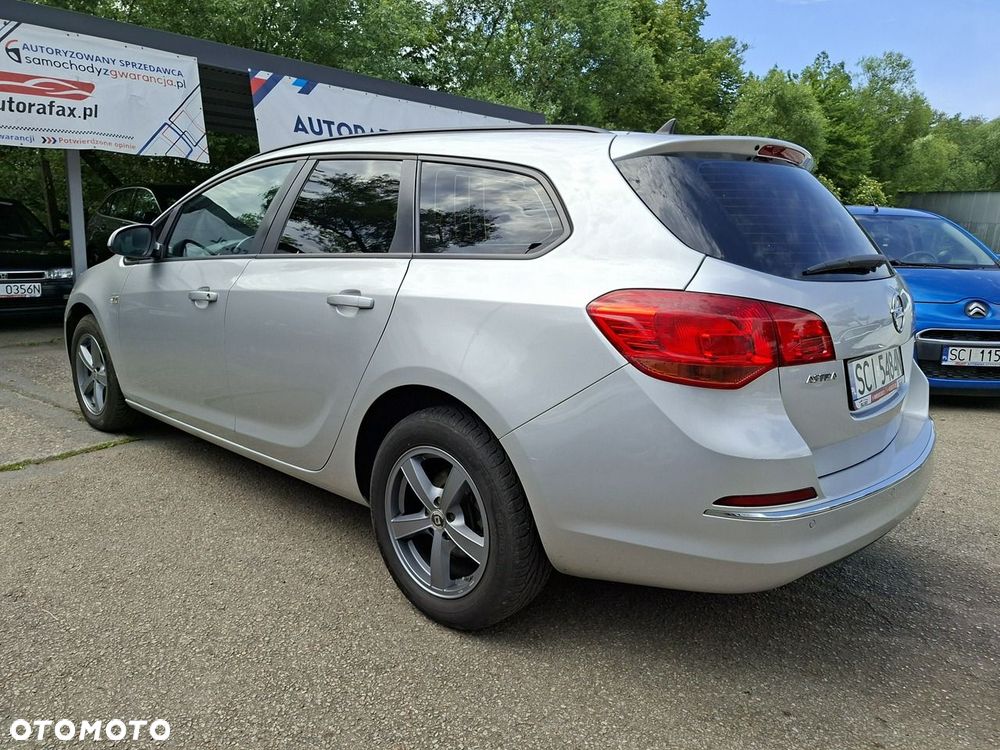 Opel Astra 1.4 Turbo - 8