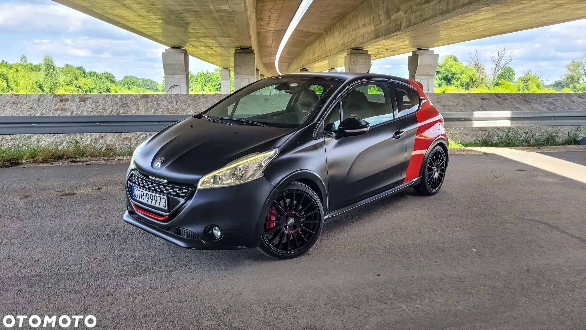 Peugeot 208 THP STOP & START GTi by Sport - 2