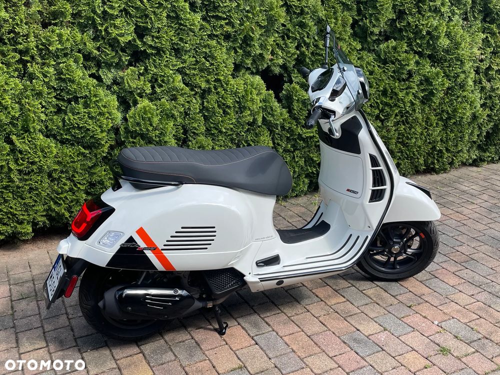 Vespa GTS - 11