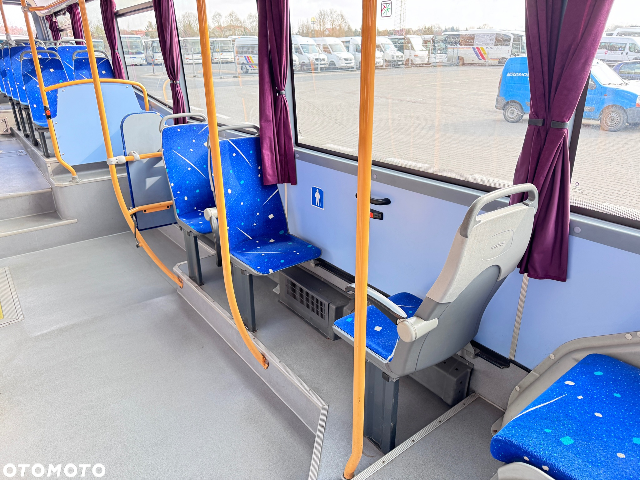 Irisbus Crossway LE  / Manualna skrzynia biegów / 36 miejsc / niskowejściowy / Cena: 62000zł netto - 9