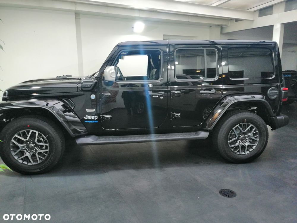 Jeep Wrangler - 5