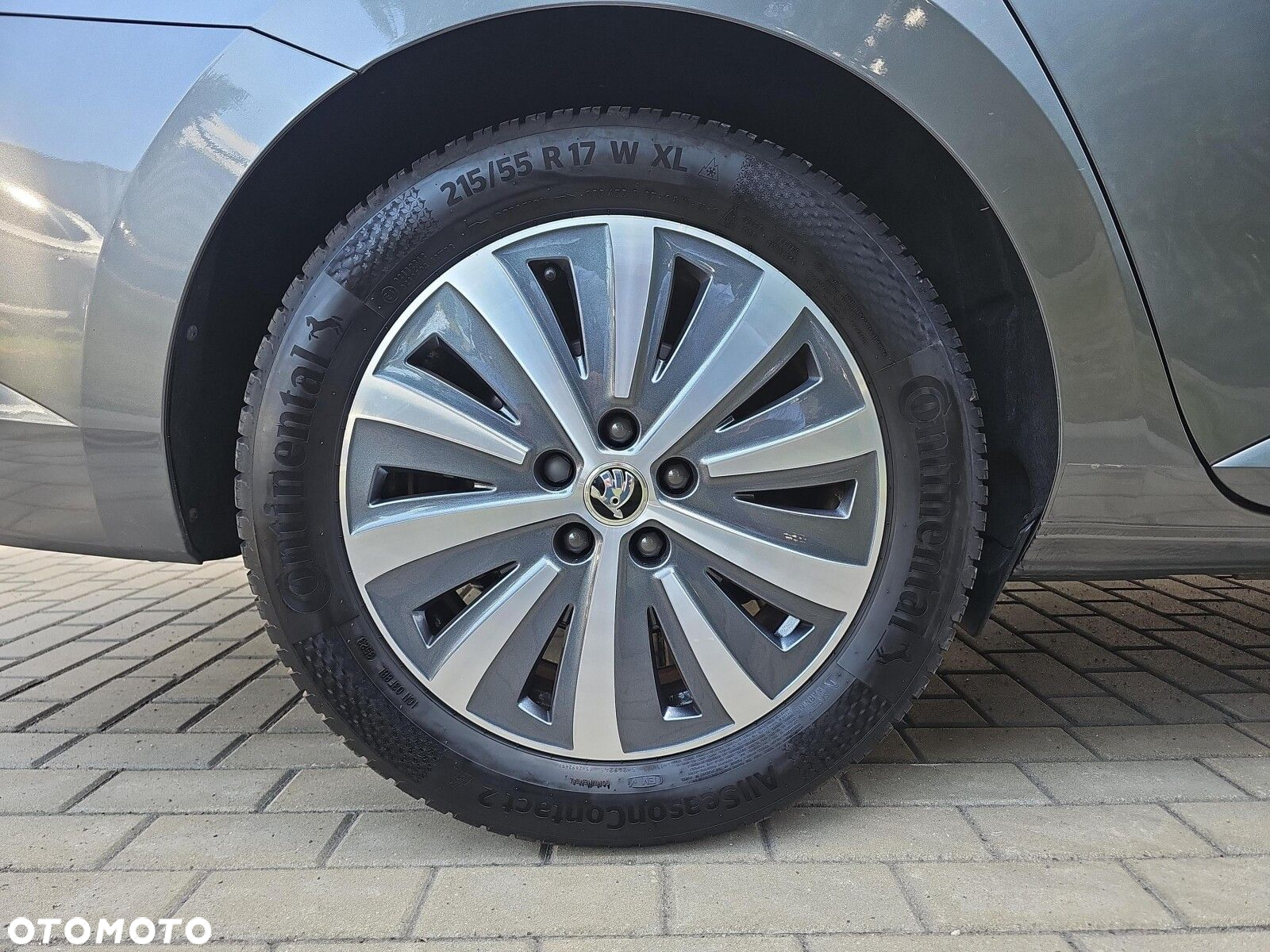 Skoda Superb 2.0 TDI SCR Style DSG - 32