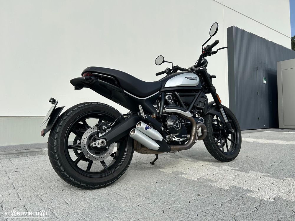 Ducati Scrambler 800 Icon Dark - 14