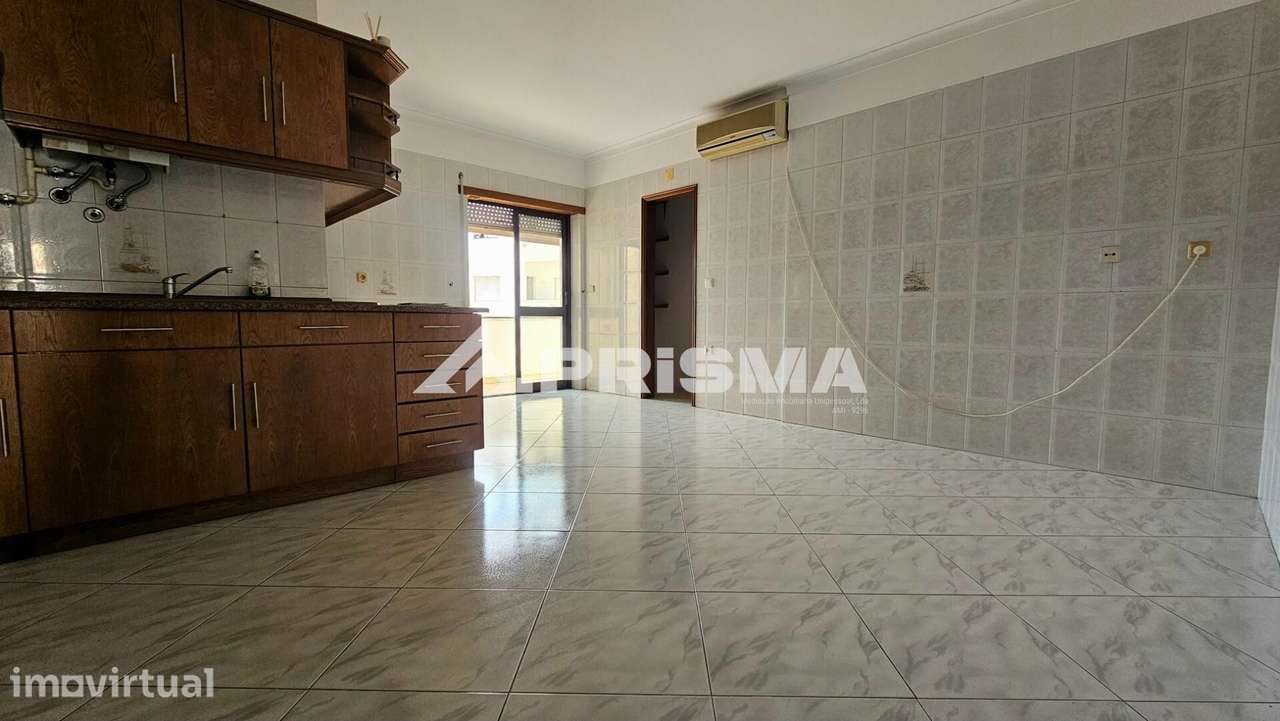 APARTAMENTO T4 PARA ARRENDAMENTO EM CASTELO BRANCO, CENTRO - Grande imagem: 5/17