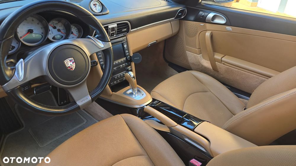 Porsche 911 Carrera S PDK - 17