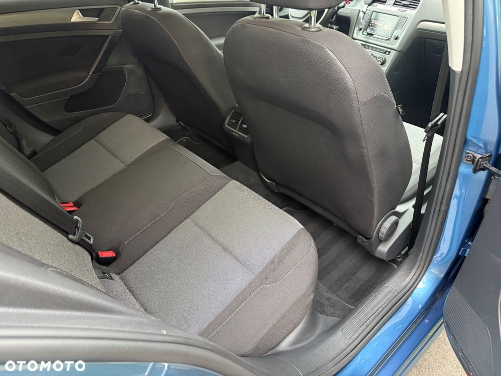 Volkswagen Golf 1.6 TDI BlueMotion Technology Comfortline - 14