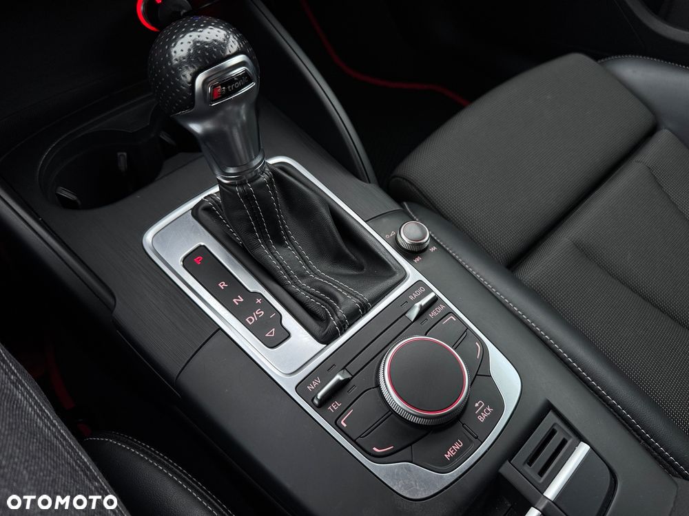 Audi A3 Sportback 2.0 TDI Quattro Ambiente S tronic - 10