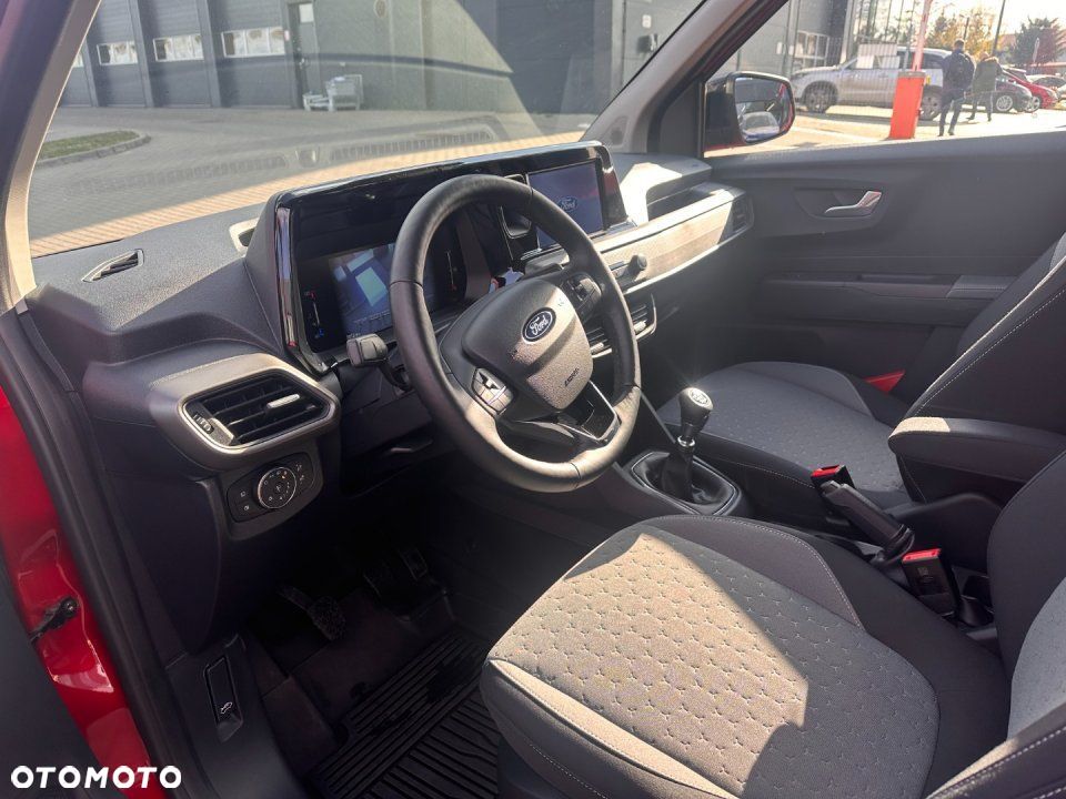 Ford Transit Courier - 7