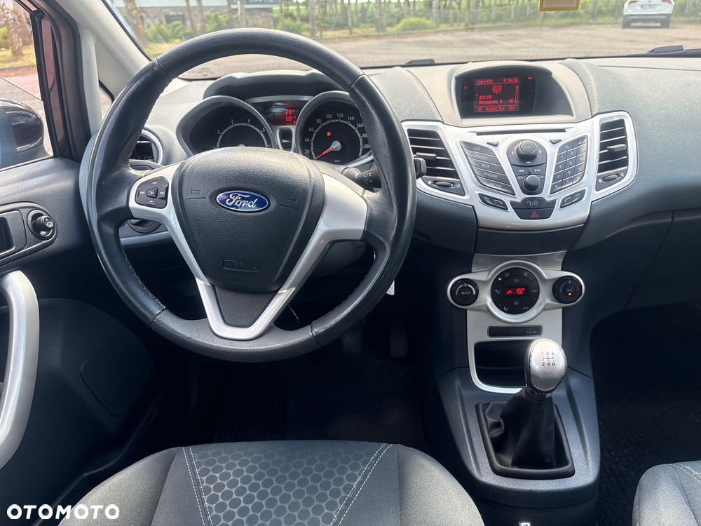 Ford Fiesta 1.25 Titanium - 21