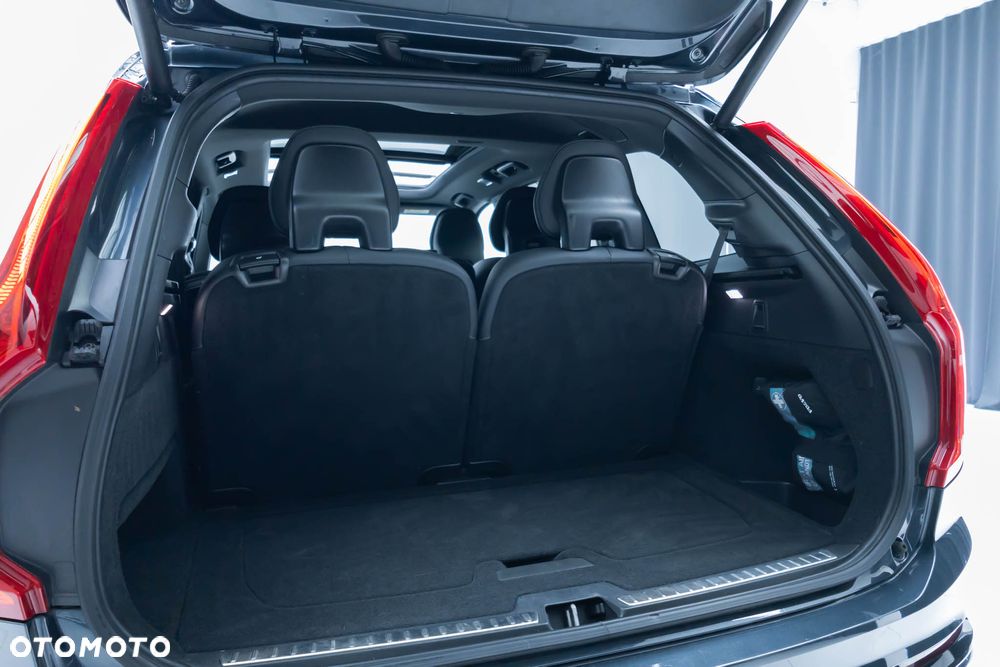 Volvo XC 90 T8 AWD Recharge Geartronic RDesign Edition - 40