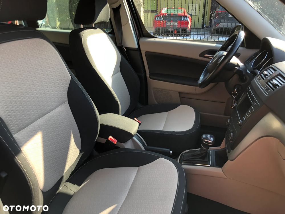 Skoda Yeti 1.2 TSI DSG Elegance - 6