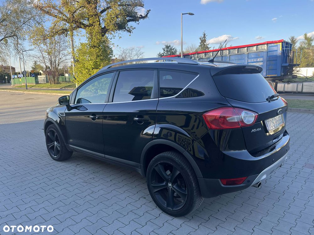 Ford Kuga 2.0 TDCi 2x4 Titanium - 18
