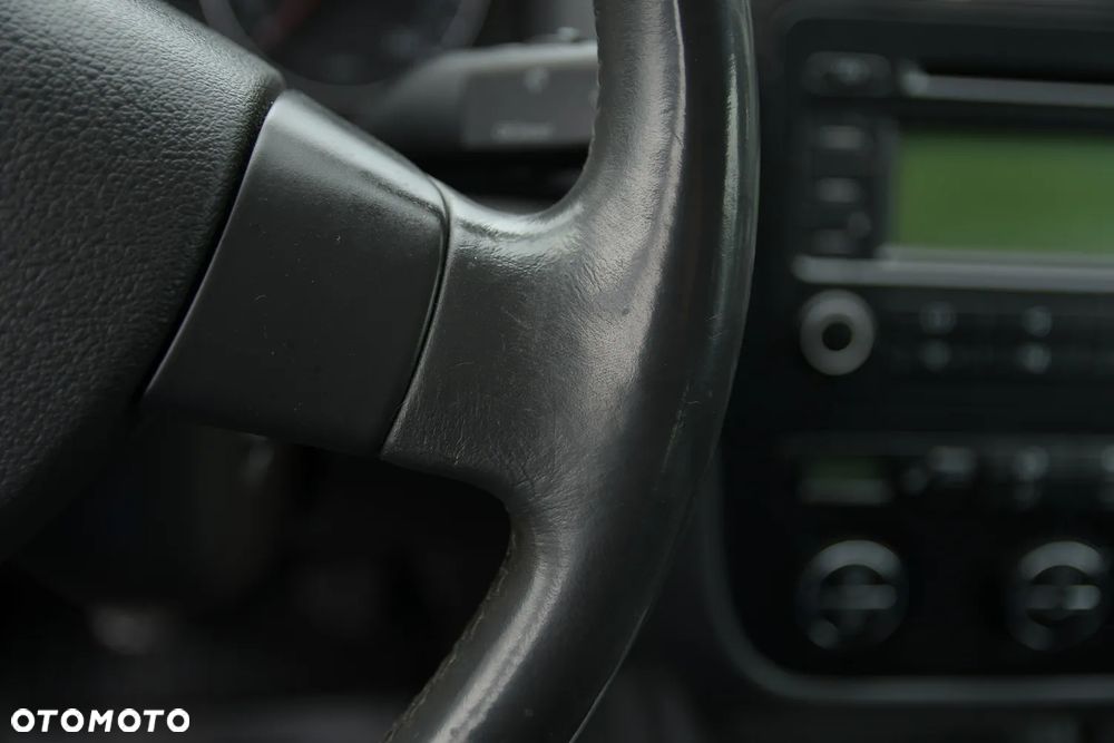 Volkswagen Golf - 26