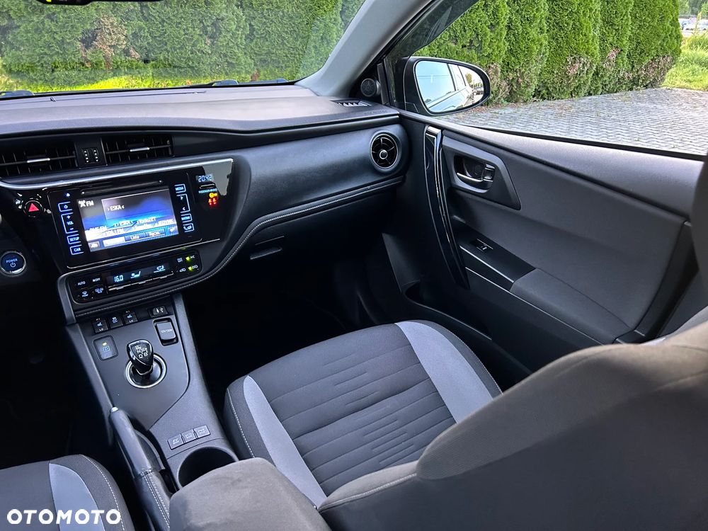 Toyota Auris - 33