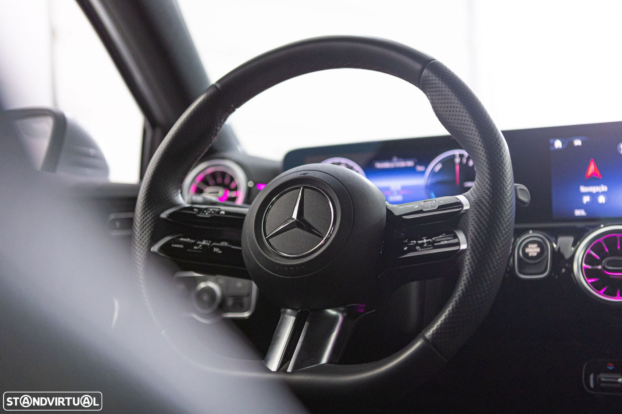 Mercedes-Benz A 250 e - 35