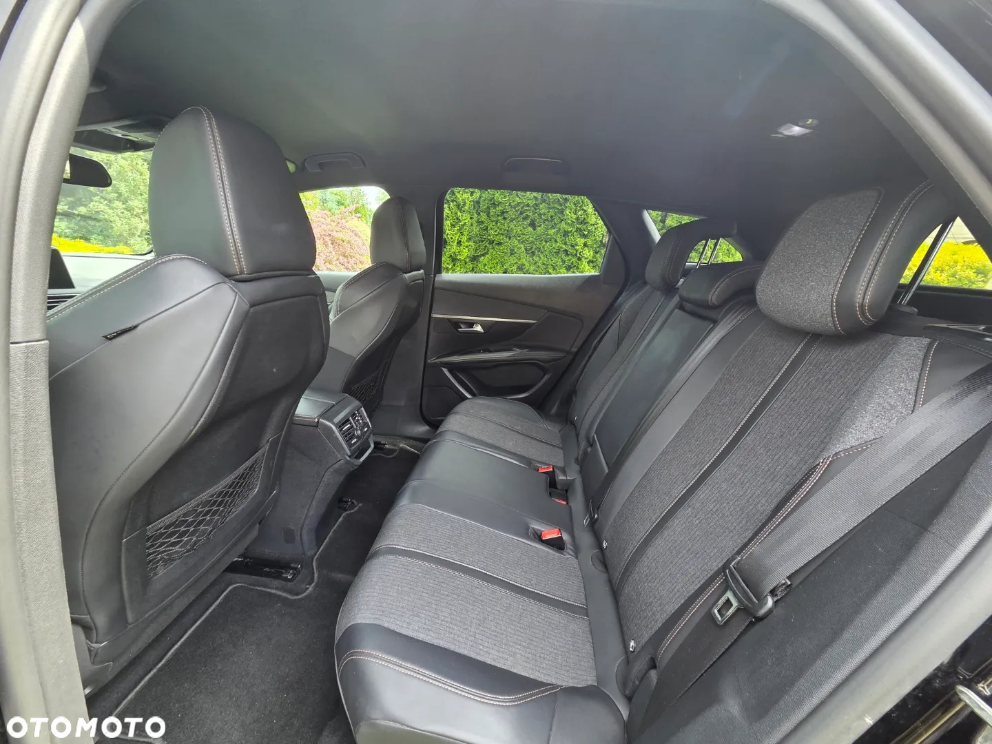 Peugeot 3008 1.5 BlueHDi Allure S&S - 18