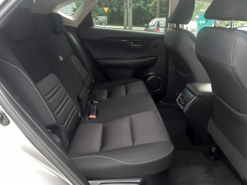Lexus NX 300h Elegance AWD - 23