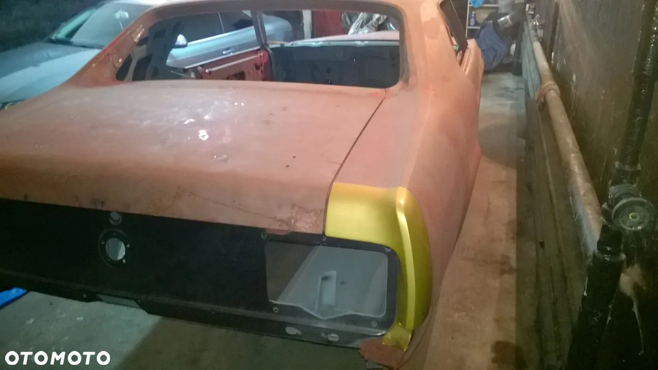 Ford Mustang - 7