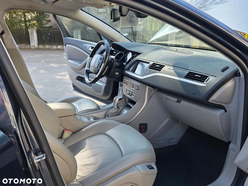 Citroën C5 HDi 200 FAP Exclusive - 17