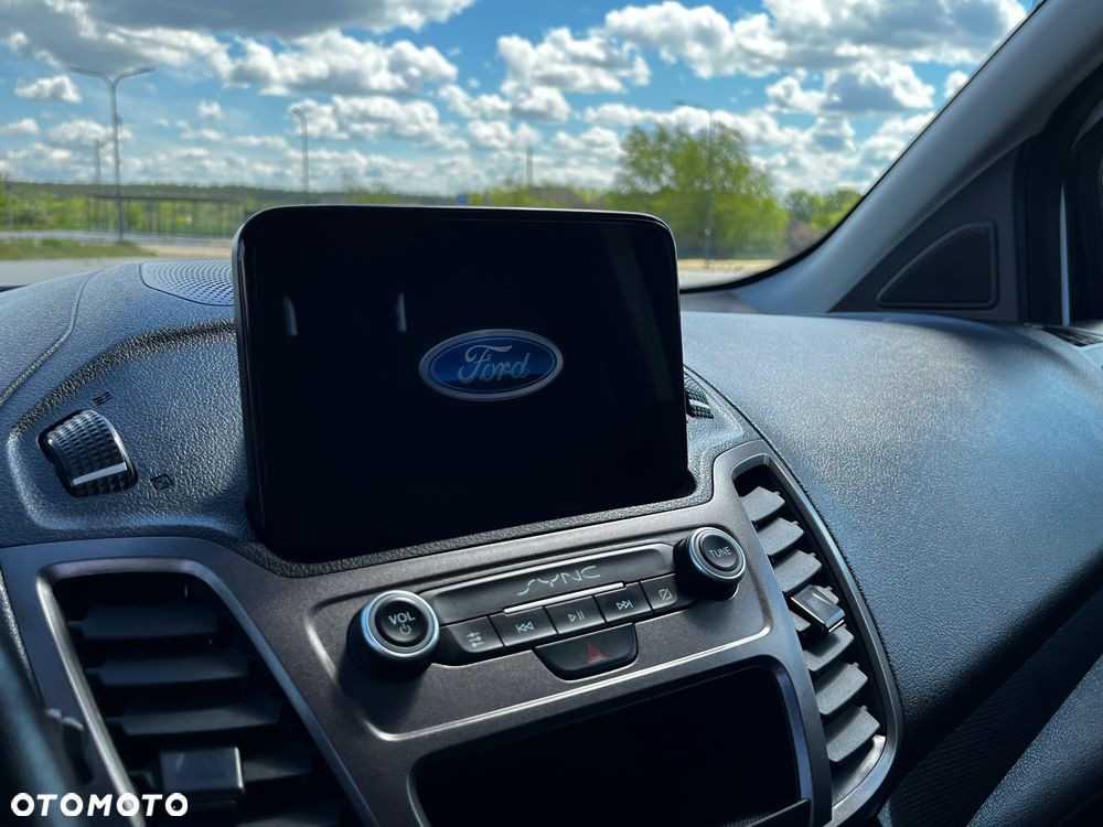 Ford Tourneo Connect - 21
