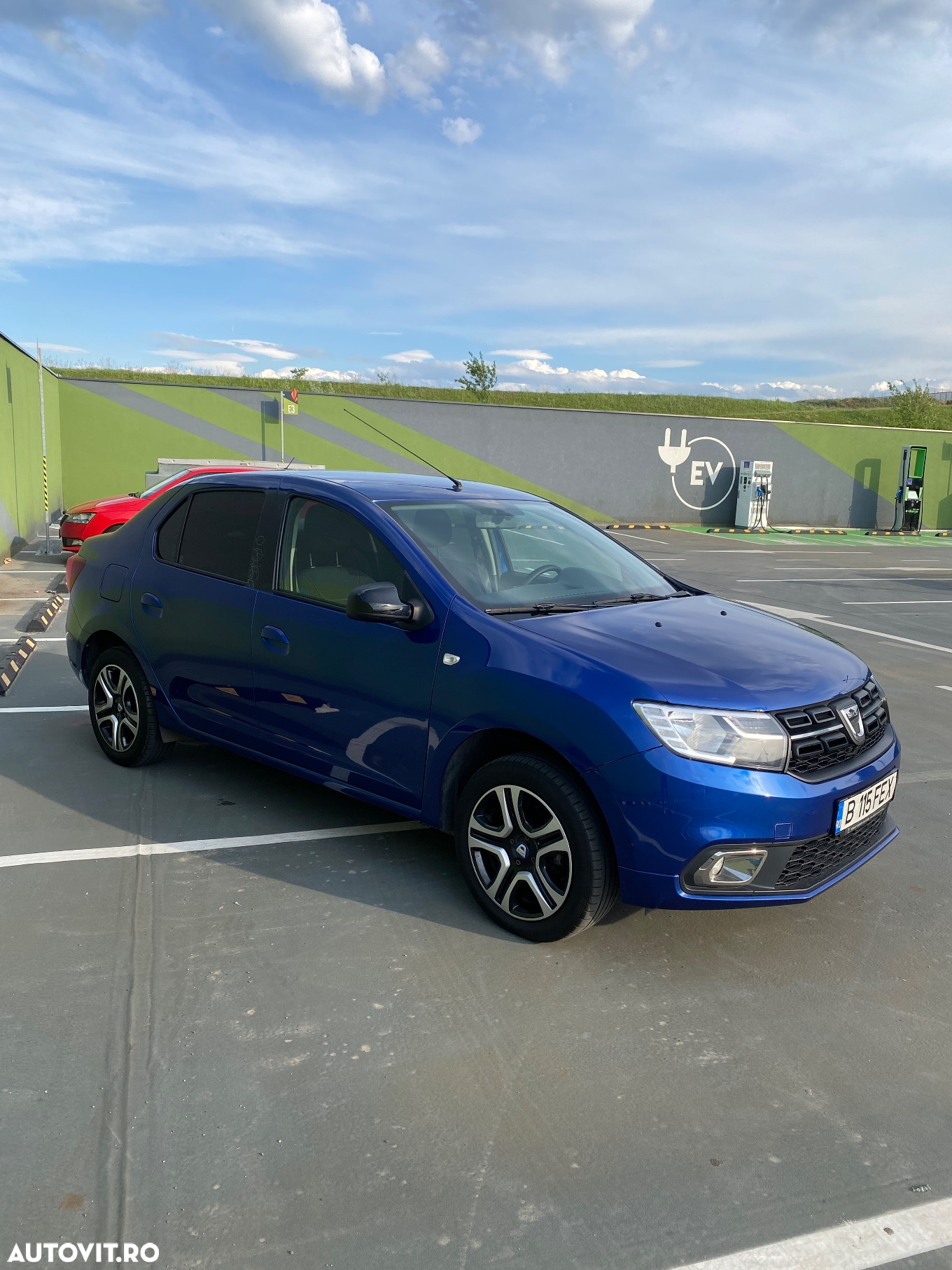 Dacia Logan TCe 90 Essential - 3