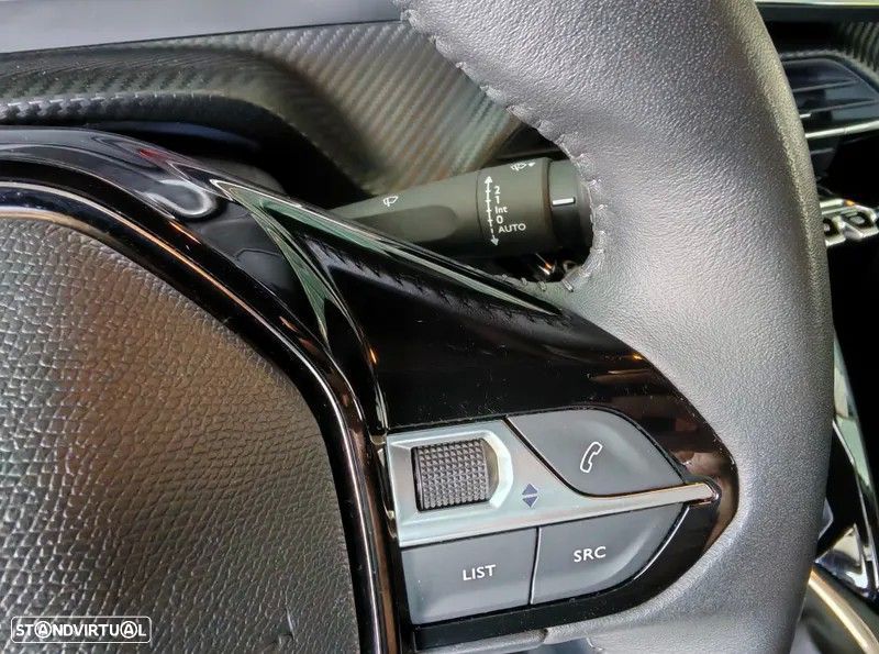 Peugeot 2008 1.2 PureTech Active - 17