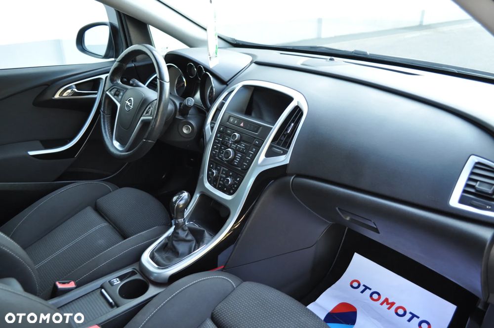 Opel Astra 1.4 Turbo Exklusiv - 14