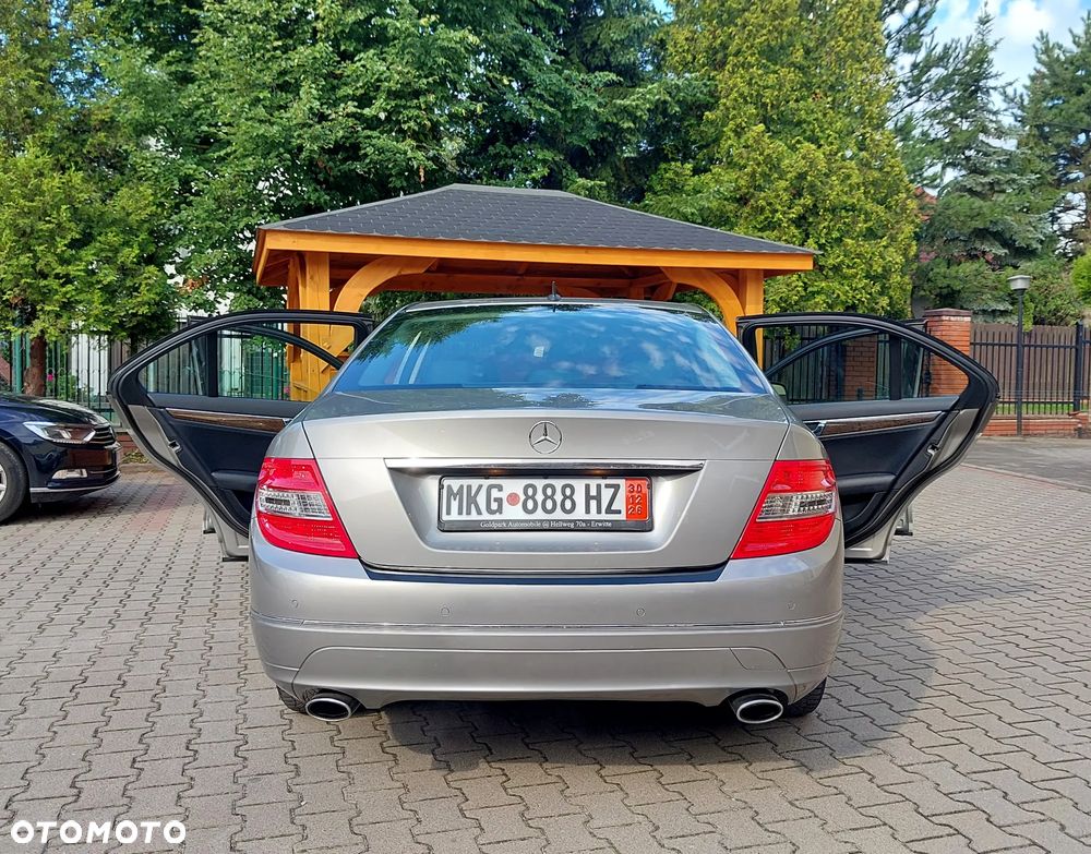 Mercedes-Benz Klasa C 280 Elegance Sport Edition + - 32