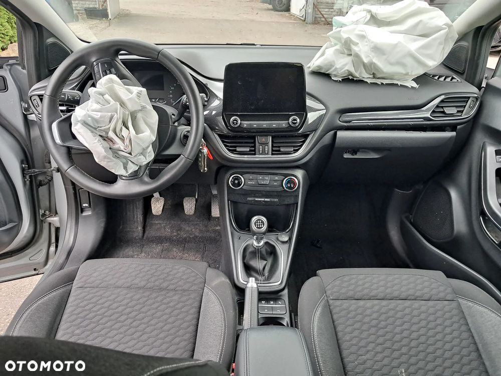 Ford Puma 1.0 EcoBoost mHEV Titanium - 4