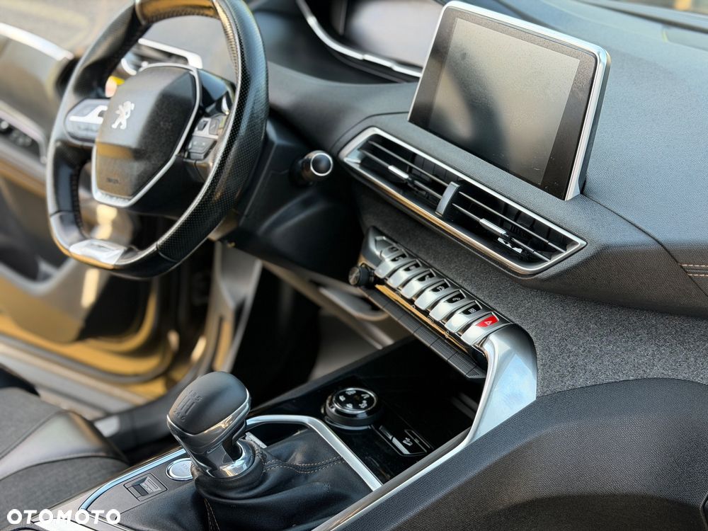 Peugeot 5008 1.6 BlueHDi Allure 7os - 31