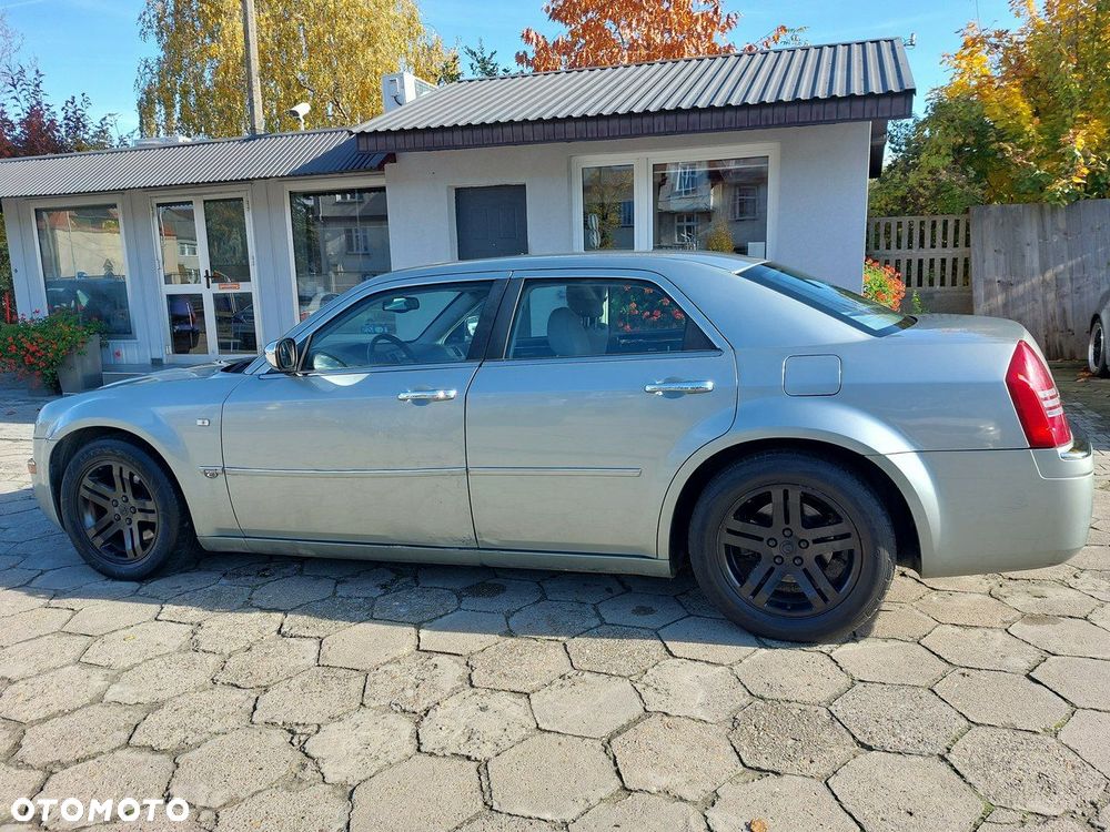Chrysler 300C - 8