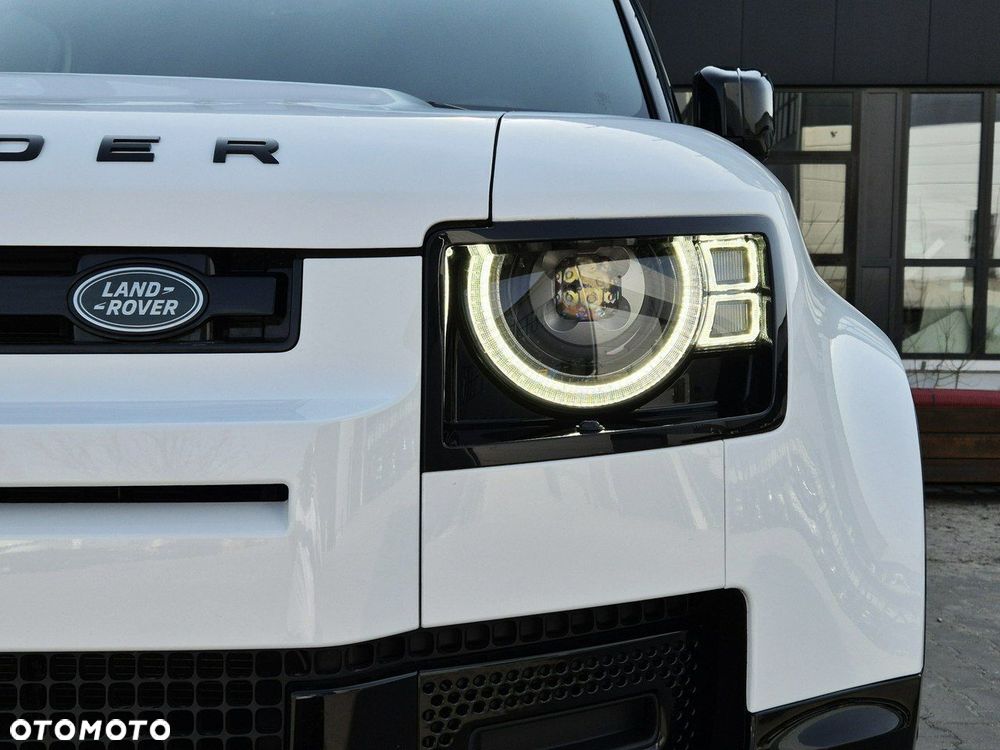 Land Rover Defender - 31