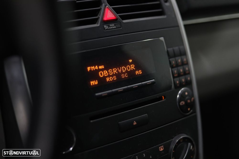 Mercedes-Benz B 200 CDi Autotronic - 15