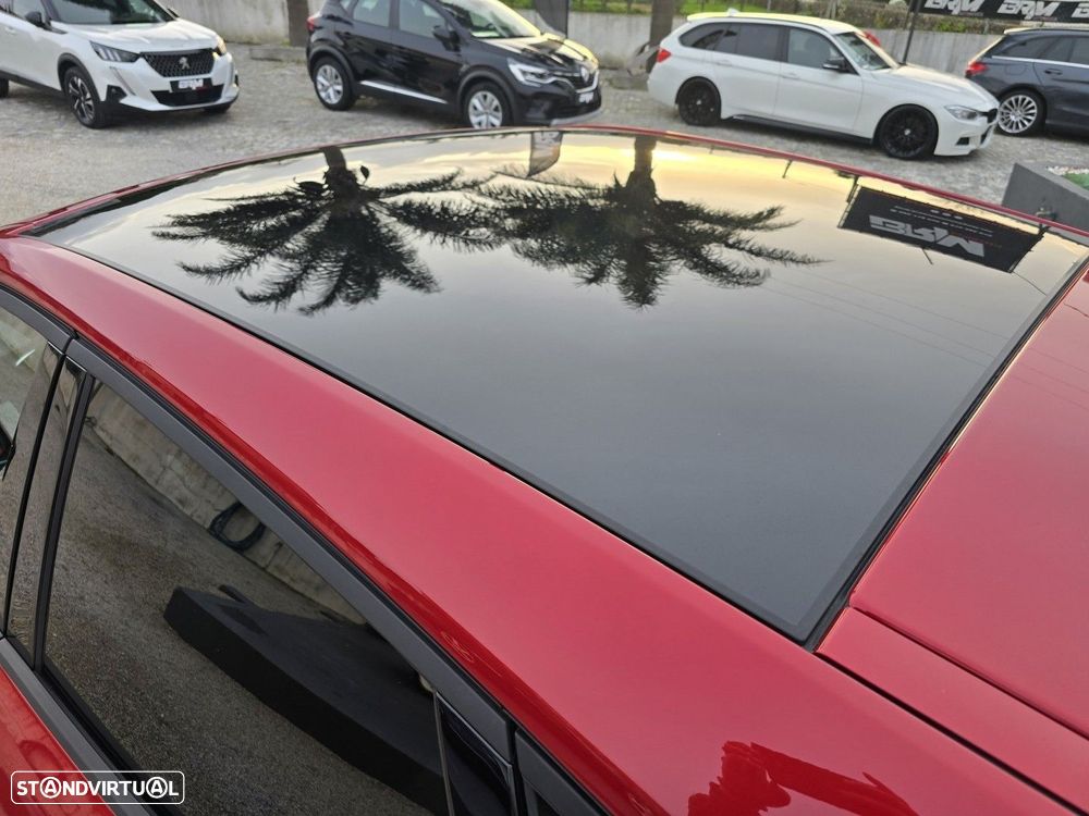 Jaguar E-Pace 1.5 P300e R-Dynamic SE AWD Aut. - 22