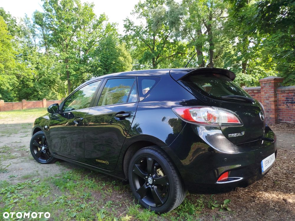 Mazda 3 1.6 Exclusive + - 5
